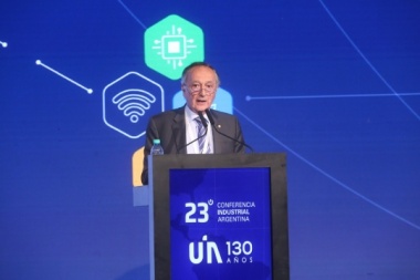 Desde la UIA no ven posible el bono para los empleados privados: "Hoy no se puede"