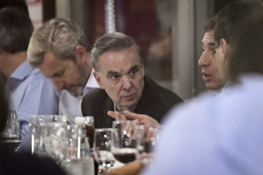 Pichetto asegura que si hay balotaje habrá "una reacción positiva de los mercados"