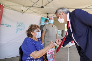 Fernández aseguró que no se "rompió" el vínculo con Pfizer: "Seguimos negociando hasta hoy"