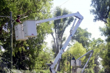 La Plata: planean instalar más de 10.000 luminarias LED en los barrios de La Plata