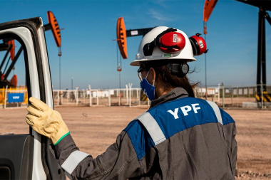Caso YPF: la jueza Preska ordenó la entrega de chats y mails de Caputo y Massa