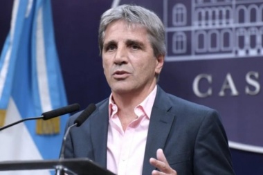 Tras la presión del Gobierno, Caputo celebró que Molinos retrotraiga la suba de precios