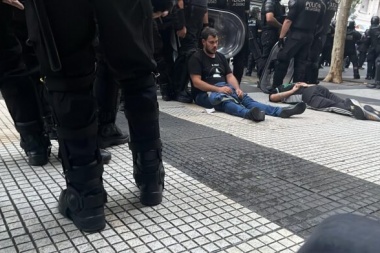 Liberan a la mayoría de los detenidos y el Gobierno habla de “una especie de golpe de Estado”
