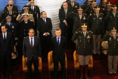 Nueva directiva de defensa nacional: militares "colaborarán" en "seguridad interior"