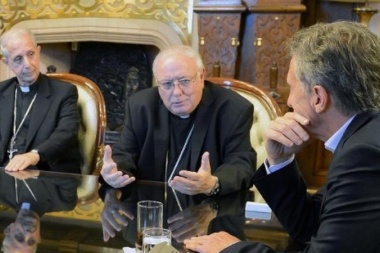 La Iglesia acordó el "reemplazo gradual" de los aportes del Estado