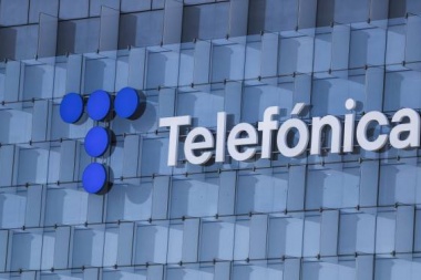 Clarín compró Telefónica de Argentina pero el Gobierno se opone a la operación