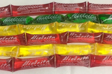 Cerró la tradicional fábrica de "mielcitas" y hay 150 despidos
