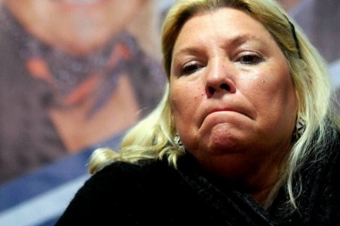 Carrió pidió "revisar los juicios injustos contra los militares"
