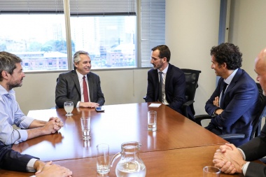 Fernández recibió al CEO de Carrefour
