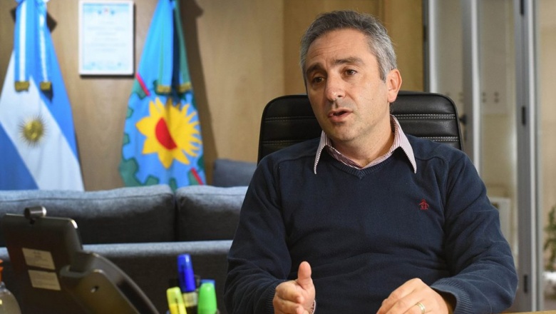 Larroque, duro contra Máximo Kirchner: “están extorsionando al gobernador”