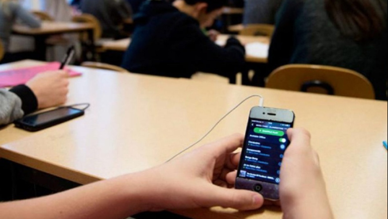 La Defensoría presentó datos sobre el impacto del uso de las pantallas