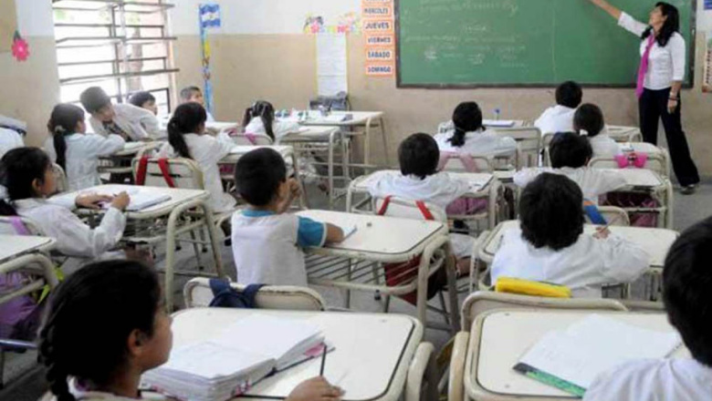 El gobierno aplicará sanciones si no se cumple el 75% de prestaciones durante el paro docente