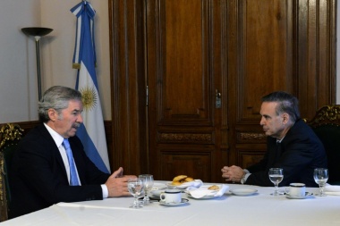 Pichetto y Solá se reunieron en el Senado y dialogaron sobre la "reconstrucción" del PJ
