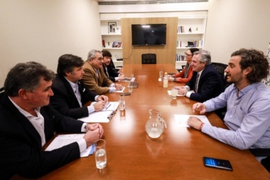 La Mesa de Enlace "conforme" tras reunión con Fernández: "Se aliviaron tensiones"
