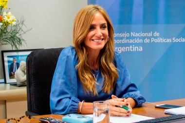 Tolosa Paz afirmó que las políticas económicas de Macri "llevaron el país a un precipicio"