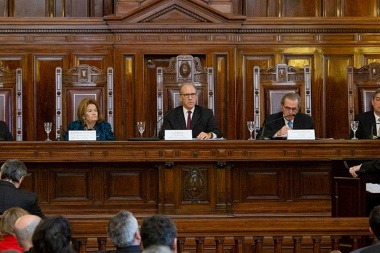 Lorenzetti cuestionó por "irregular" la elección de Rosatti como presidente de la Corte