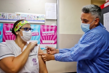 Distribuirán esta semana más de 1,6 millones de dosis de Pfizer para vacunar adolescentes