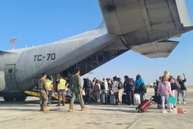 Comenzó la evacuación de los argentinos que pidieron salir de Israel
