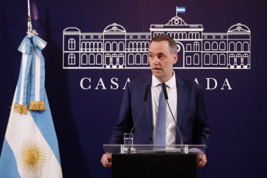 Adorni: "Estamos en el camino correcto para hacer grande a la Argentina otra vez”