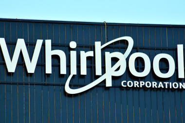Whirlpool deja de producir en la Argentina y se suma a un año de reacomodamientos industriales