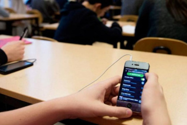 La Defensoría presentó datos sobre el impacto del uso de las pantallas