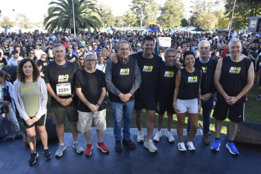 La Maratón de la Defensoría reunió una multitud para ayudar al Hospital de Niños