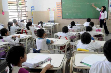 El gobierno aplicará sanciones si no se cumple el 75% de prestaciones durante el paro docente